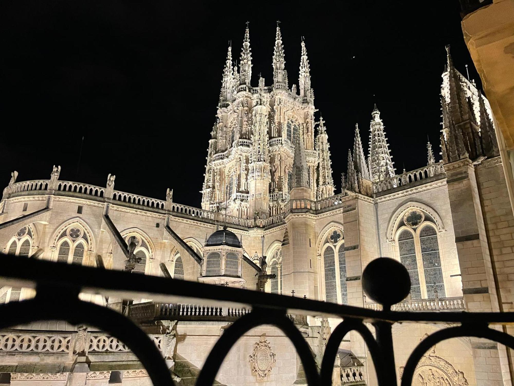 Tocando La Catedral By Exclusive Burgos Apartments Exterior foto